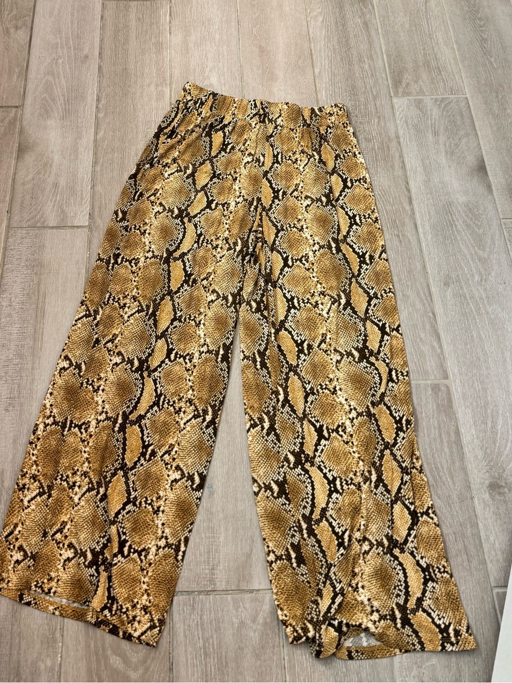 H&M Snake Skin stretchy pants